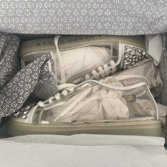 PHILIPP PLEIN LOW-TOP SNEAKERS WITH CRYSTAL EMBELLISHED US 7.5/EU 38 - Picture 6 of 7